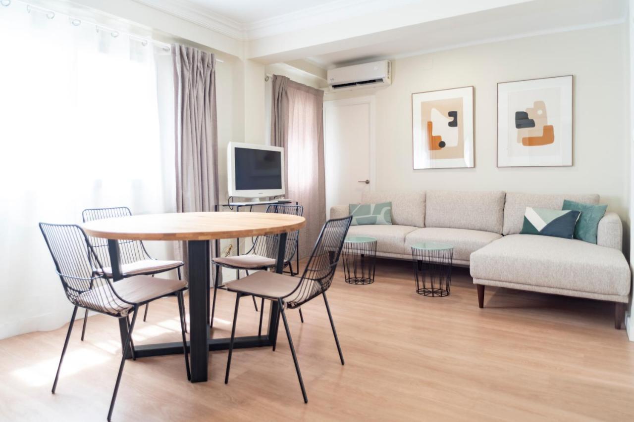 Ttdssa Vlc Plaza Cisneros Appartement Valencia Buitenkant foto