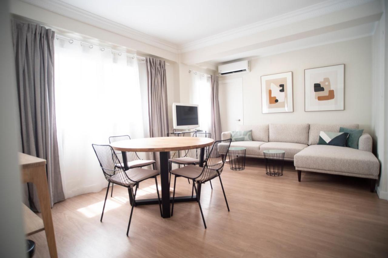 Ttdssa Vlc Plaza Cisneros Appartement Valencia Buitenkant foto