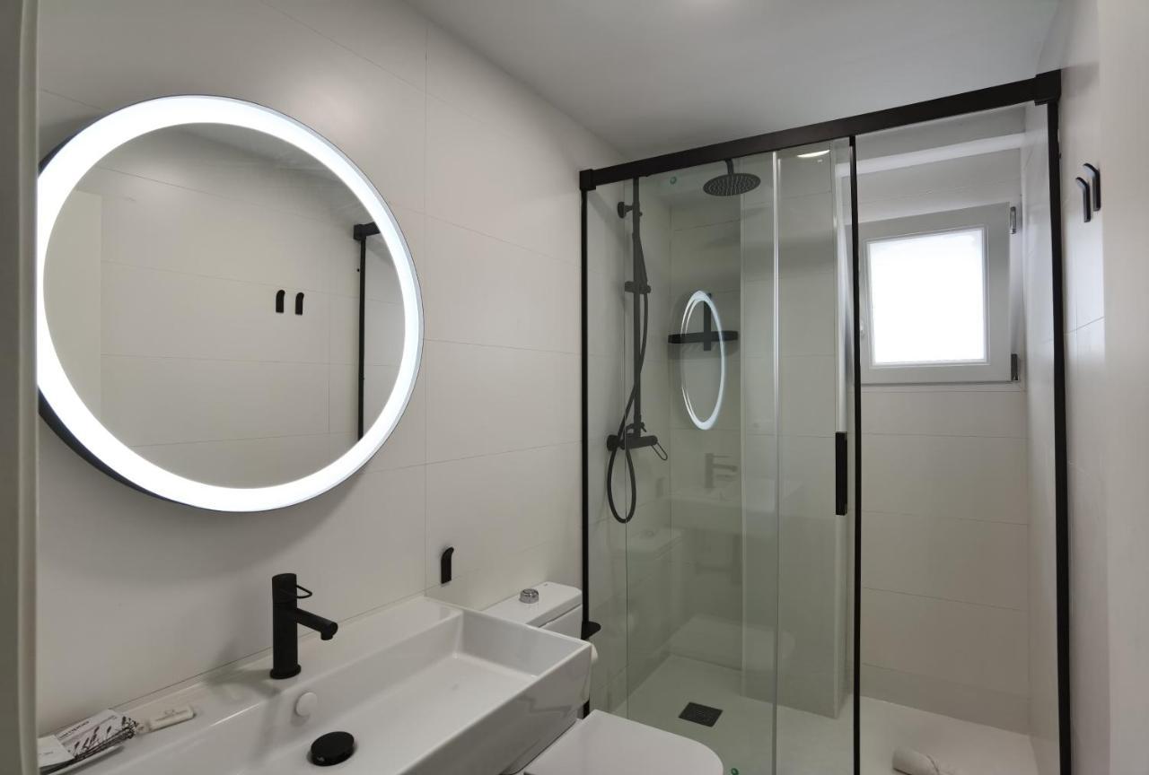 Ttdssa Vlc Plaza Cisneros Appartement Valencia Buitenkant foto