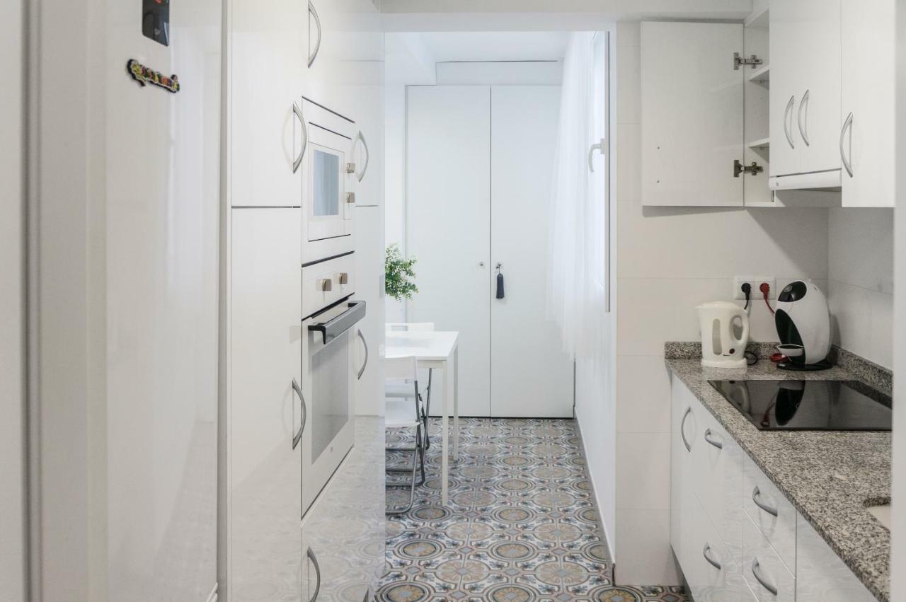 Ttdssa Vlc Plaza Cisneros Appartement Valencia Buitenkant foto