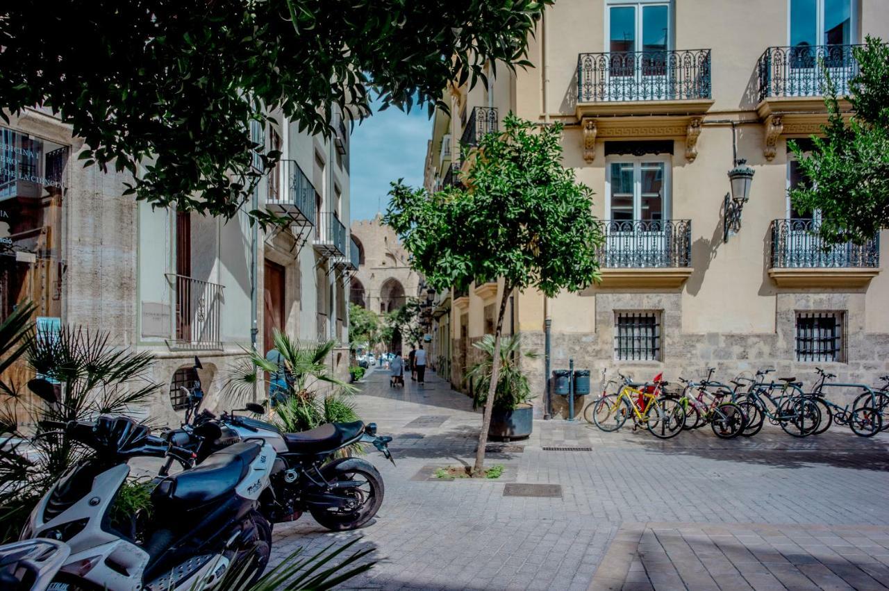 Ttdssa Vlc Plaza Cisneros Appartement Valencia Buitenkant foto